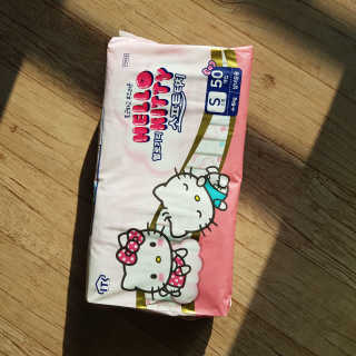 부드러운 헬로키티 기저귀 테이프형 — 5점을 준 리뷰어가 2020년 3월 올린 사용 사진