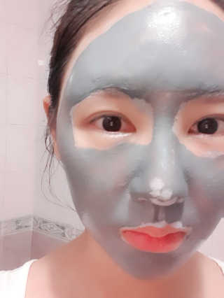 SWISSE 스위스 마누카 허니 디톡시파잉 페이셜 마스크 — 5점을 준 리뷰어가 2019년 12월 올린 사용 사진