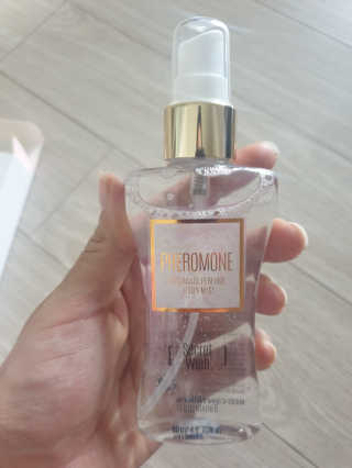 레드컨테이너 페로몬향 퍼퓸 바디미스트 80ml — 5점을 준 리뷰어가 2020년 1월 올린 사용 사진