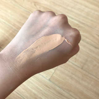 다슈코리아 다슈 맨즈 톤 업 비비로션 40ml — 3.83점을 준 리뷰어가 2018년 8월 올린 사용 사진