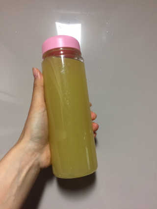 장수농가 리얼깔라만시 원샷 50ml 10팩+보틀 — 4.67점을 준 리뷰어가 2019년 5월 올린 사용 사진