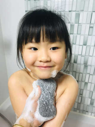 닥터로라 닥터롤라 엄마바바 오리지널 베이비 곤약 — 5점을 준 리뷰어가 2018년 11월 올린 사용 사진