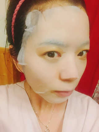 23years old 하이알톡스 쁘띠마스크(5장) — 4.5점을 준 리뷰어가 2017년 7월 올린 사용 사진