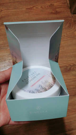 신소라 코스메틱 SINSOLA COSMETIC 신소라 모이스춰 클렌징 패드 — 5점을 준 리뷰어가 2017년 11월 올린 사용 사진