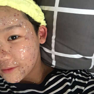 23years old 아쿠아밥 모델링 마스크 — 4.17점을 준 리뷰어가 2017년 6월 올린 사용 사진