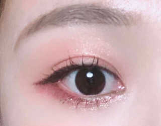 [블랙루즈] 펄블리 아이 글리터 4종 중 택 1 — 4점을 준 리뷰어가 2019년 8월 올린 사용 사진