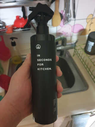 PEACE MOMENT 피스모먼트 인세컨즈포키친 320mL 천연살균소독제 — 5점을 준 리뷰어가 2018년 11월 올린 사용 사진