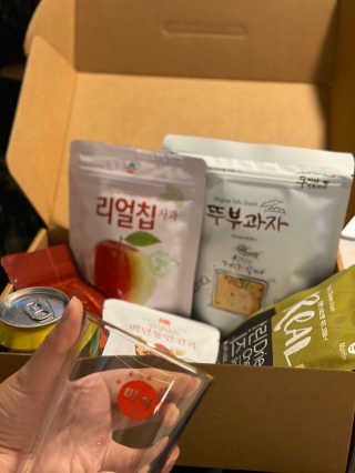 [맘마레시피] 육퇴 후 맥주는 진리, 육퇴간식박스 — 5점을 준 리뷰어가 2020년 1월 올린 사용 사진