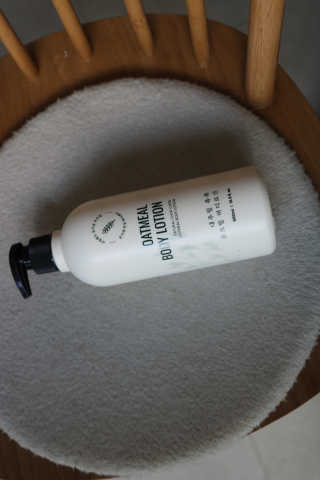 (주)에네스티 내추럴 촉촉  오트밀 바디로션 500ml — 5점을 준 리뷰어가 2019년 8월 올린 사용 사진