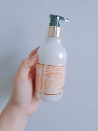바디홀릭 인샤워 바디퍼퓸 옐로우포션 250ML — 5점을 준 리뷰어가 2019년 4월 올린 사용 사진