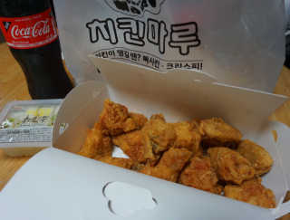 [치킨마루]-  빠사칸윙봉현미 + 콜라 500ml — 5점을 준 리뷰어가 2019년 7월 올린 사용 사진
