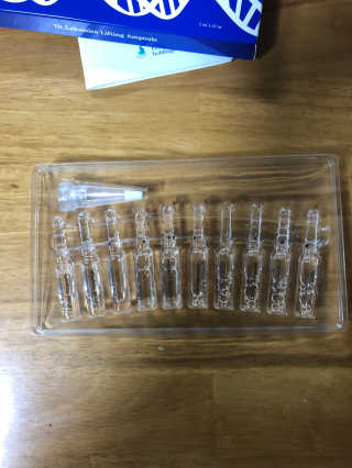 크리앙홀딩스 닥터 락슈미라 4D 리프팅 앰플 — 4점을 준 리뷰어가 2019년 8월 올린 사용 사진