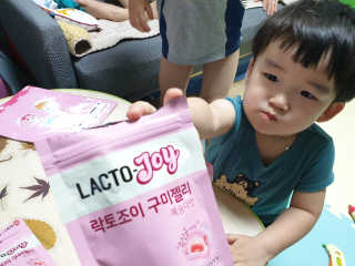 락토조이 구미젤리 복숭아맛 — 5점을 준 리뷰어가 2019년 6월 올린 사용 사진