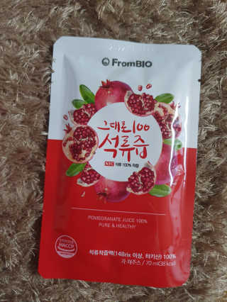 프롬바이오 오직 석류만 [그대로100 석류즙] 하루 1포로 건강하게 — 5점을 준 리뷰어가 2020년 2월 올린 사용 사진
