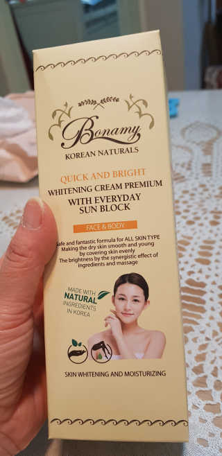 보나미 화이트닝크림 프리미엄200ml — 4점을 준 리뷰어가 2019년 3월 올린 사용 사진