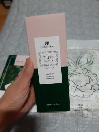 포레스트힐 그린 밸런스 클렌져 100ml + 토끼 헤어밴드 — 4점을 준 리뷰어가 2020년 2월 올린 사용 사진