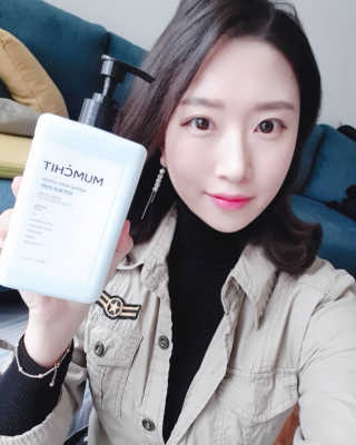 멈칫(MUMCHIT) 멜팅 바디로션 — 3.83점을 준 리뷰어가 2018년 12월 올린 사용 사진