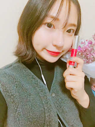엘비체 트라이앤글로스 컬러 밤 샤인 — 4점을 준 리뷰어가 2016년 12월 올린 사용 사진