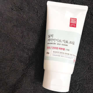 일리윤 세라마이드 아토 집중 크림 — 4점을 준 리뷰어가 2017년 6월 올린 사용 사진