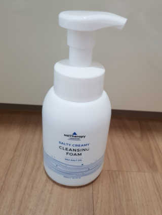 솔테라피 솔티 크리미 클렌징폼 300ml — 4점을 준 리뷰어가 2019년 5월 올린 사용 사진