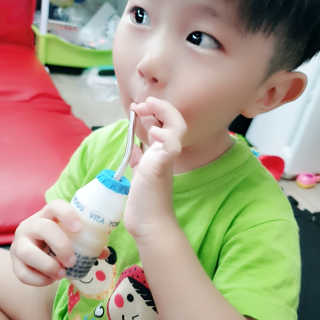 에코앤드] 환경을 생각한 스테인레스 빨대[직선,밴딩] — 5점을 준 리뷰어가 2019년 8월 올린 사용 사진