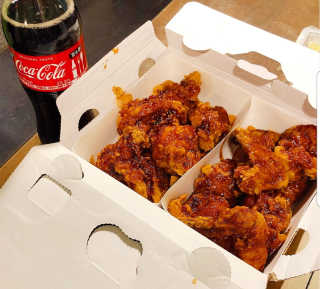 [치킨마루]-  빠사칸레드 + 콜라 500ml — 5점을 준 리뷰어가 2019년 5월 올린 사용 사진