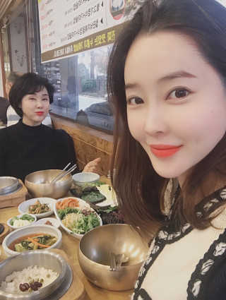 청국장과 보리밥 [청국장과보리밥] 두루치기 쌈정식or수육정식 中 택 1 — 5점을 준 리뷰어가 2018년 11월 올린 사용 사진