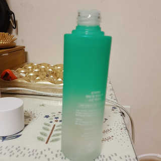오지아이 워터 밤 모이스처 스킨 에센스 180ml — 5점을 준 리뷰어가 2020년 2월 올린 사용 사진