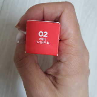 릴리바이레드 쥬시라이어 워터틴트 02 체리 크러쉬인 척 — 3.5점을 준 리뷰어가 2020년 3월 올린 사용 사진