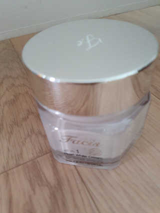 파시스 올인원 진주 화이트닝 크림 100ml — 5점을 준 리뷰어가 2019년 5월 올린 사용 사진