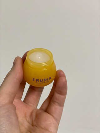 [후르디아] 블루베리 과즙 듬뿍 꿀과즙립밤 3개 세트 — 5점을 준 리뷰어가 2019년 11월 올린 사용 사진
