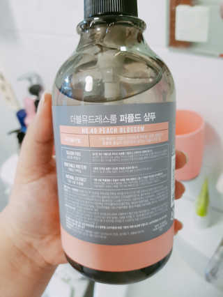 더블유드레스룸 더블유드레스품 퍼퓸드 헤어케어_샴푸.컨디셔너 — 5점을 준 리뷰어가 2018년 5월 올린 사용 사진