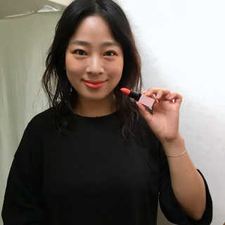 FM메이크업 벨벳 크리미 립스틱 05리얼코랄 — 4.67점을 준 리뷰어가 2018년 3월 올린 사용 사진