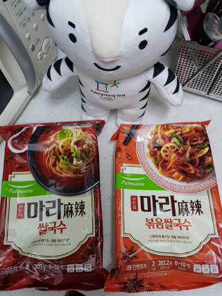 풀무원 마라덕후 모여라~ 사천식 마라쌀국수+마라볶음쌀국수 — 5점을 준 리뷰어가 2019년 10월 올린 사용 사진