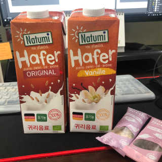 나투미 귀리음료 오리지날 1L + 바닐라 1L — 4점을 준 리뷰어가 2019년 2월 올린 사용 사진