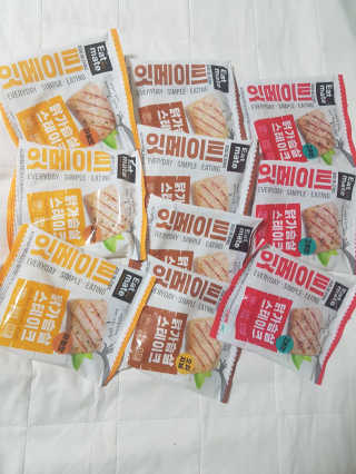 개근질마트 잇메이트 닭가슴살 스테이크 혼합 1kg — 4점을 준 리뷰어가 2019년 10월 올린 사용 사진