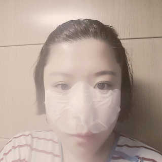 23years old 에어레이닉 포어 마스크 — 5점을 준 리뷰어가 2018년 6월 올린 사용 사진