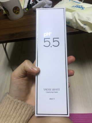 포므시 스노우화이트클렌징폼pH5.5 — 4점을 준 리뷰어가 2019년 12월 올린 사용 사진