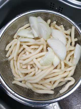 [홍코너떡볶이]옛날떡볶이 인기맛 4팩세트 — 2점을 준 리뷰어가 2019년 11월 올린 사용 사진