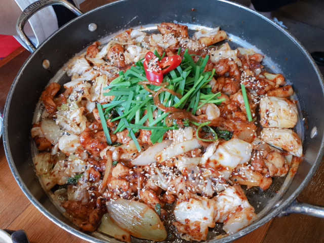 [싼티포 건대점] 직화닭갈비or야채곱창 中 택1 리뷰 사진