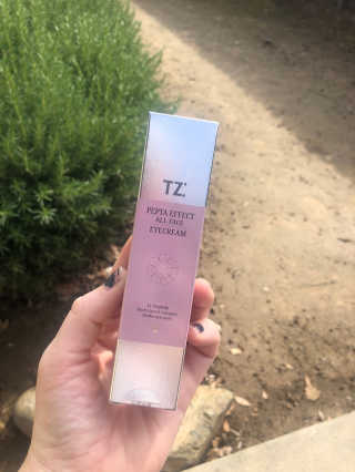 TZ 펩 타는 모든 얼굴 눈동자에 영향을 미칩니다 — 5점을 준 리뷰어가 2020년 4월 올린 사용 사진