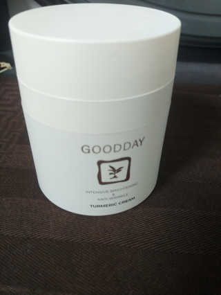 GoodDay Skincare GoodDay 강황크림 50g — 5점을 준 리뷰어가 2020년 1월 올린 사용 사진