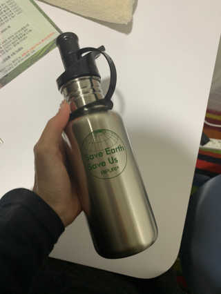 비타맘 지구를 지키는 리퓨리 정수물병 - 플라스틱 남용 예방 — 3.5점을 준 리뷰어가 2020년 2월 올린 사용 사진