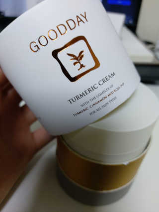GoodDay Skincare GoodDay 강황크림 50g — 5점을 준 리뷰어가 2020년 1월 올린 사용 사진
