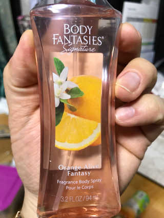 바디판타지 오렌지얼라이브 판타지 바디스프레이 — 4점을 준 리뷰어가 2017년 4월 올린 사용 사진