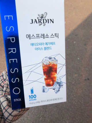 (주)쟈뎅 [쟈뎅] 에스프레소스틱 아이스블렌드 — 5점을 준 리뷰어가 2019년 5월 올린 사용 사진