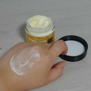 지고트 마유 모이스처 크림 70ml — 4.5점을 준 리뷰어가 2019년 8월 올린 사용 사진