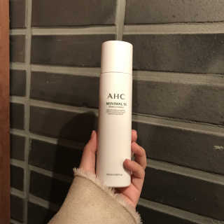AHC 에이 에이치 씨 미니멀 10 워터리 에센스 — 4.67점을 준 리뷰어가 2018년 12월 올린 사용 사진