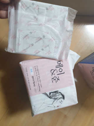 메이앤준 소프트맥스 생리대 — 4점을 준 리뷰어가 2019년 4월 올린 사용 사진