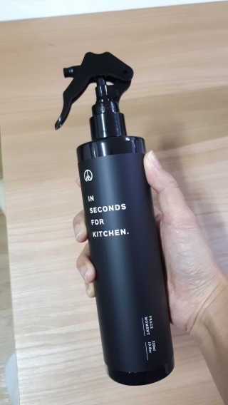 PEACE MOMENT 피스모먼트 인세컨즈포키친 320mL 천연살균소독제 — 5점을 준 리뷰어가 2018년 11월 올린 사용 사진